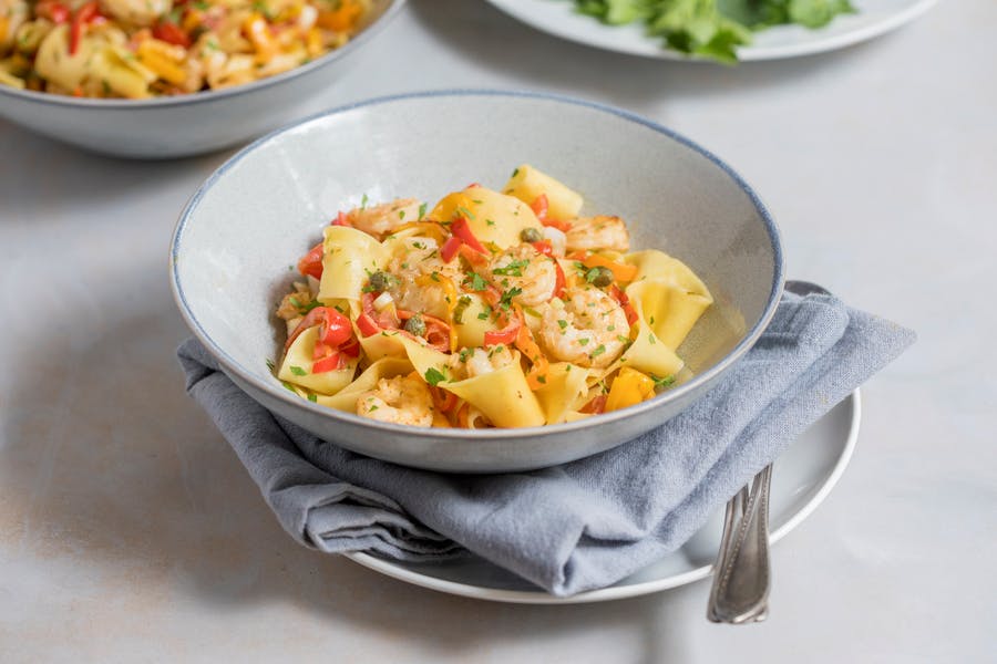 Creamy Garlic Shrimp Pappardelle with Tomatoes & Sweet Peppers